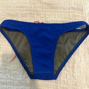 Jolyn “Midl” bikini bottom.Color on website is blueberry. Gently used condition.